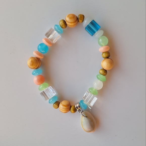 4 Boho bracelets handcrafted beaded - Picture 3 of 7